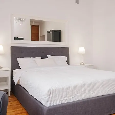 Mdm Centre Hotel 3*
