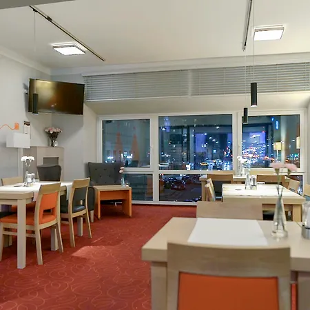 Mdm Centre Hotel 3*