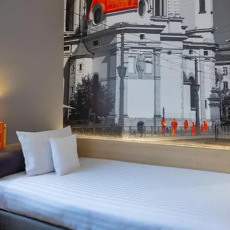 Mdm Centre 3* Varsó