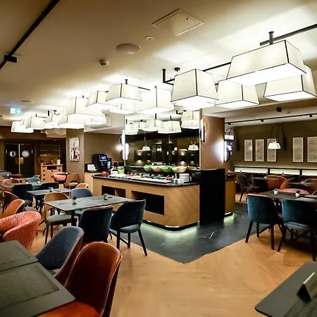 Mdm Centre Hotel