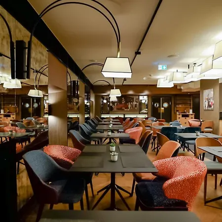 Mdm Centre Hotel 3*