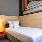 Mdm Centre Hotel 3*