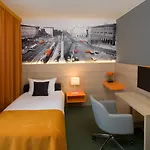Mdm Centre Hotel 3*