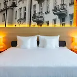 Mdm Centre Hotel
