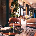 Mdm Centre Hotel
